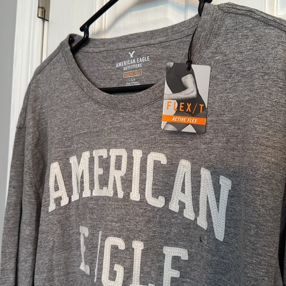 American Eagle long sleeve active flex gray Tshirt NWT L - Picture 3 of 7